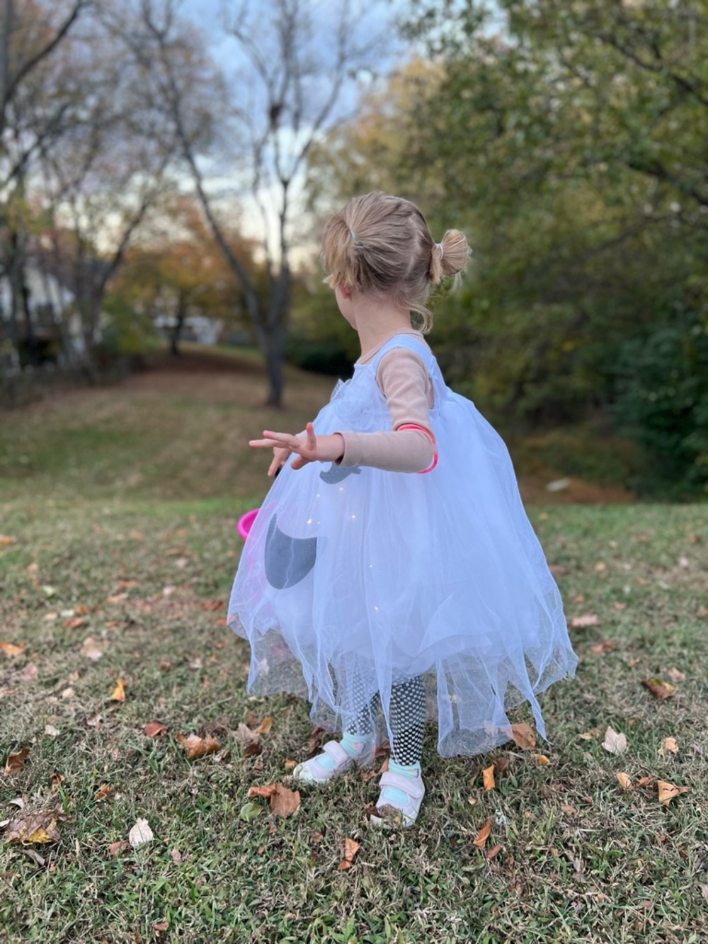 Pottery Barn Kids Light-Up Ghost Tutu Halloween Costume Dress - Picture 5 of 14